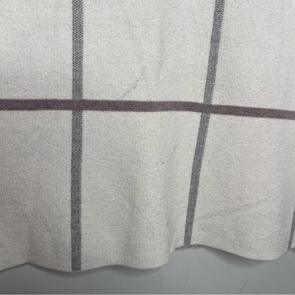 Tahari Cream & Grey Windowpane Mock Neck Sweater (Large) - Picture 2 of 6